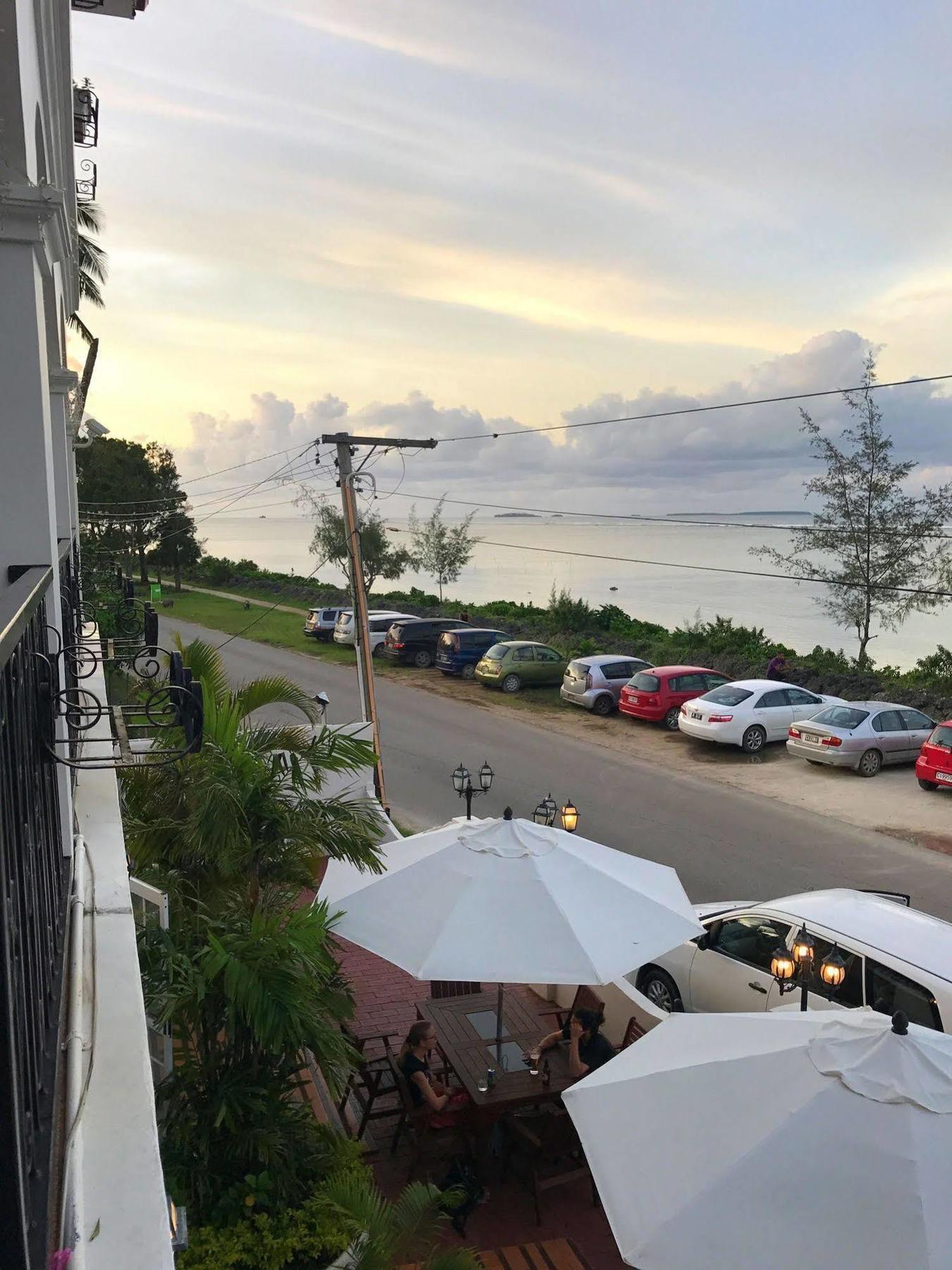 Little Italy Hotel Nuku'alofa Exterior photo